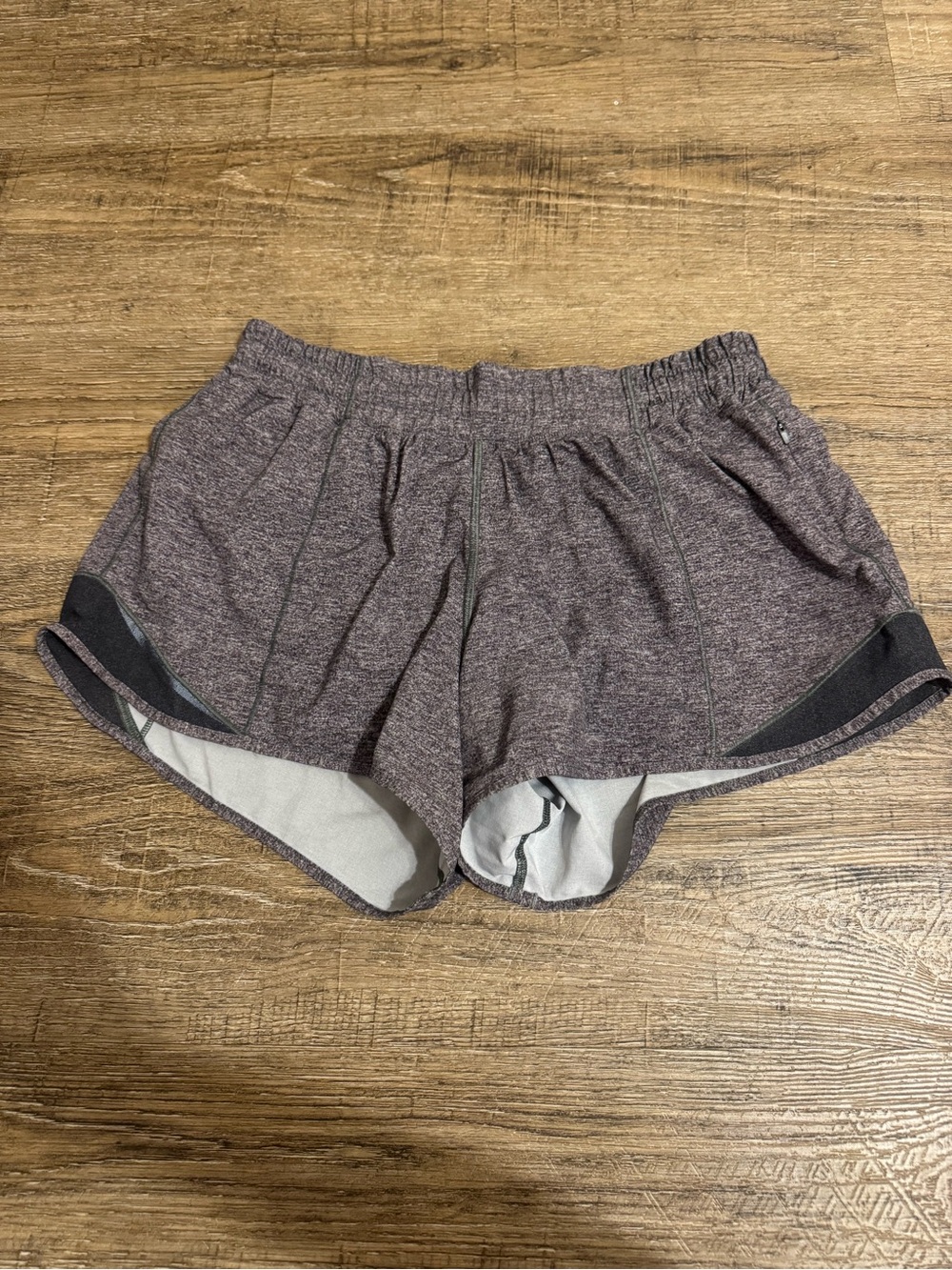 Lululemon Hotty Hot low rise shorts
